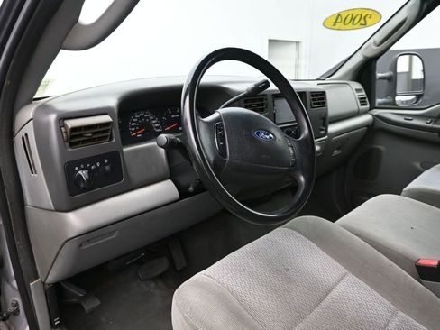 Used 2004 Ford F250 Harley-Davidson image 9