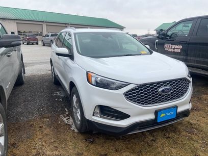 Used 2024 Ford Edge SEL w/ Convenience Package