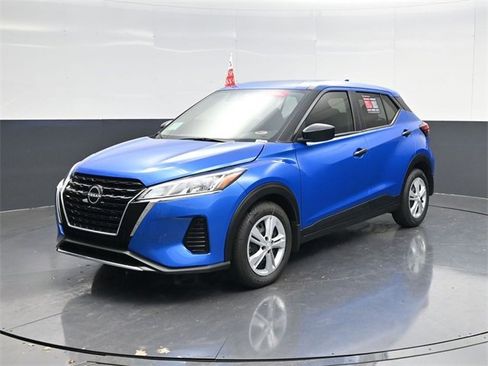 Used 2025 Nissan Kicks Play S image 7