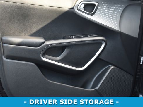 Used 2024 Kia Soul LX w/ Option Group 015 image 5
