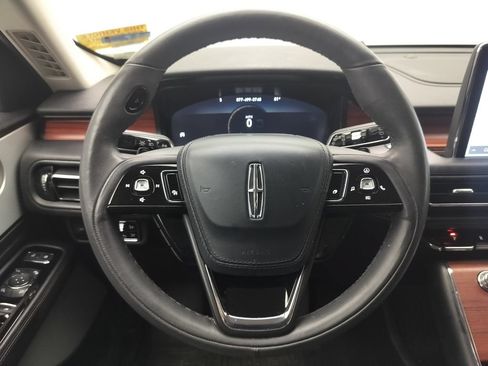 Used 2024 Lincoln Aviator Reserve w/ Equipment Group 201A AWD/4WD image 12