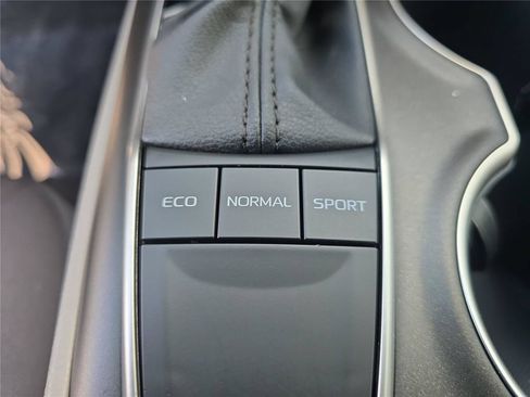 Used 2024 Toyota Camry LE FWD image 22