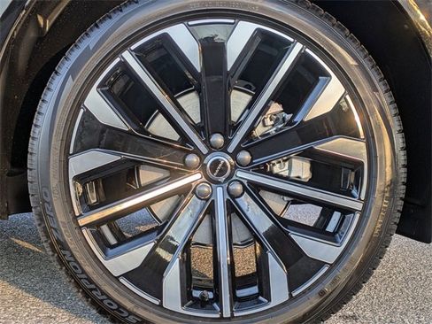 New 2026 Volvo XC60 B5 Ultra w/ Protection Package Premier image 24