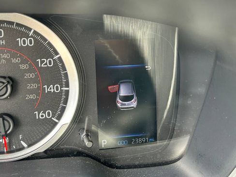 Used 2022 Toyota Corolla SE FWD image 16