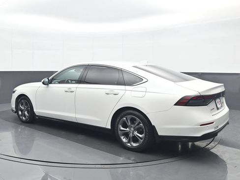 Used 2023 Honda Accord EX-L image 4