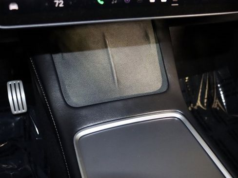 Used 2022 Tesla Model Y Performance image 20