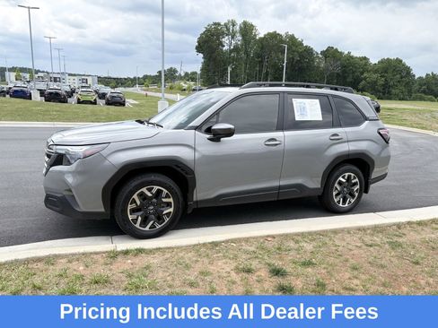 Certified 2025 Subaru Forester Premium w/ Convenience Package #1 AWD/4WD image 4