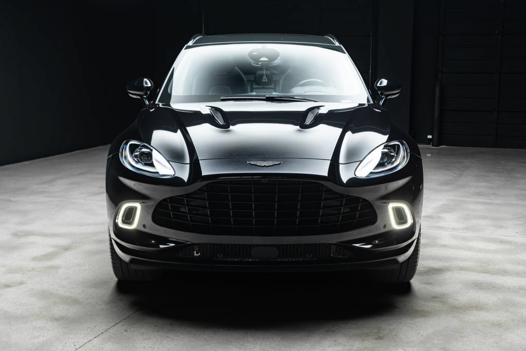 Used 2022 Aston Martin DBX AWD/4WD image 4