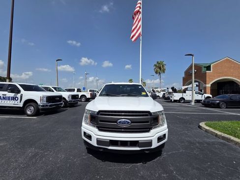 Used 2018 Ford F150 XLT w/ Equipment Group 302A Luxury AWD/4WD image 3