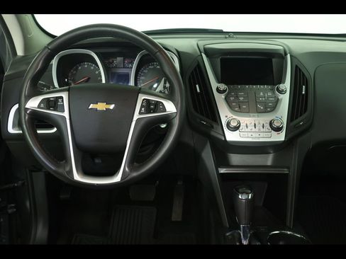 Used 2017 Chevrolet Equinox LT AWD/4WD image 13