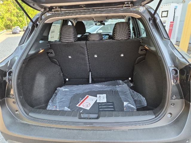 New 2026 Nissan Kicks S FWD image 9