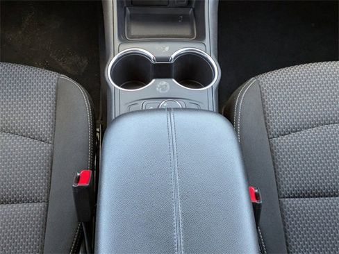 Used 2024 GMC Terrain SLE image 20