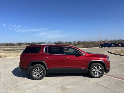 Used 2020 GMC Acadia SLT image 3