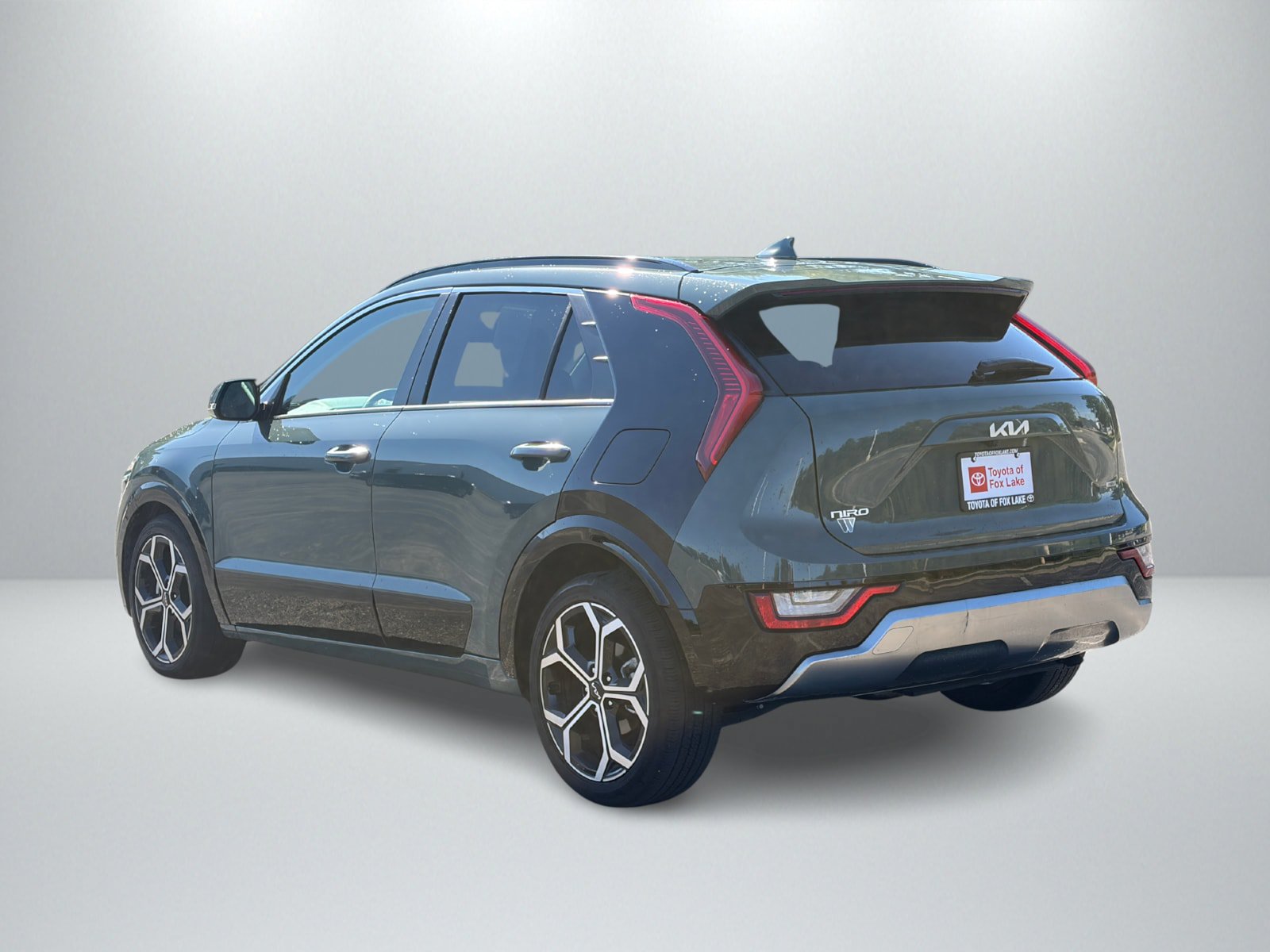 Used 2023 Kia Niro SX Touring FWD image 3