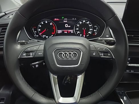 Used 2024 Audi Q5 2.0T Premium w/ Convenience Package image 19