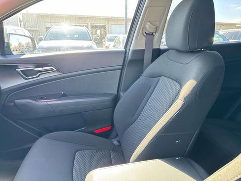 New 2026 Kia Sportage S image 18