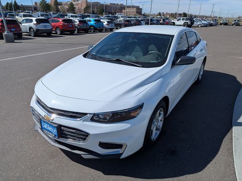 Used 2018 Chevrolet Malibu LS image 8