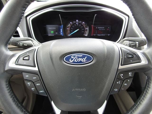 Certified 2018 Ford Fusion SE w/ Equipment Group 602A FWD image 19