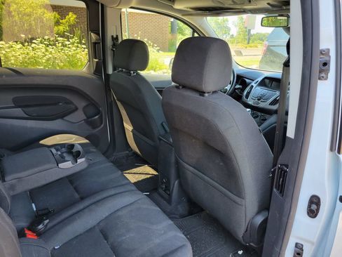 Used 2018 Ford Transit Connect XLT FWD image 19