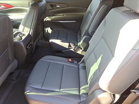 Used 2024 Chevrolet Traverse Z71 w/ LPO, Floor Liner Package image 24