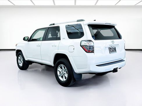 Used 2024 Toyota 4Runner SR5 image 6