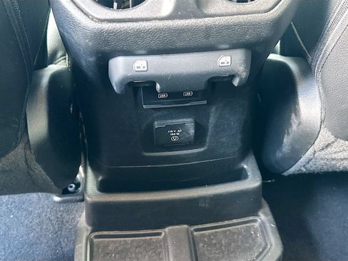 Used 2023 Jeep Wrangler Unlimited Sahara w/ Cold Weather Group AWD/4WD image 29