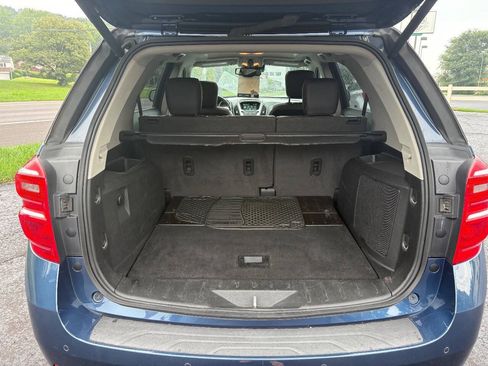 Used 2017 Chevrolet Equinox Premier w/ Enhanced Convenience Package AWD/4WD image 21