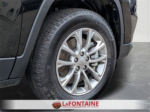 Certified 2022 Jeep Cherokee Latitude Lux image 31