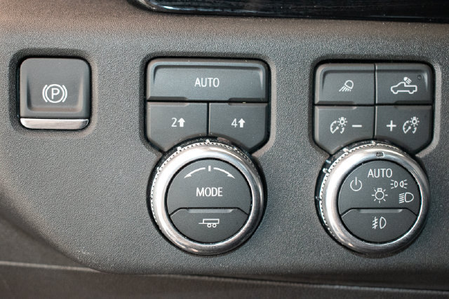 Used 2026 GMC Sierra 1500 SLT AWD/4WD image 31