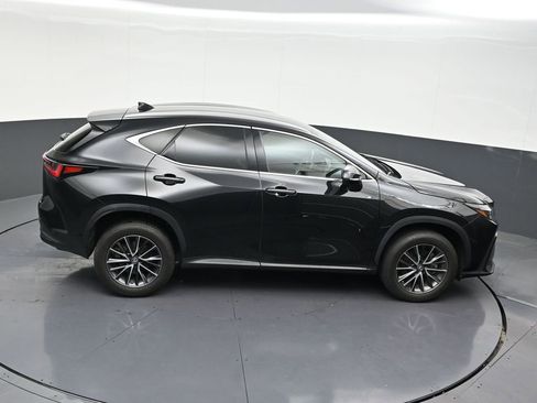 Used 2023 Lexus NX 250 FWD w/ Towing Package (2000 Lbs) image 20
