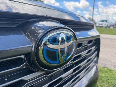 Used 2019 Toyota RAV4 XSE AWD/4WD image 13