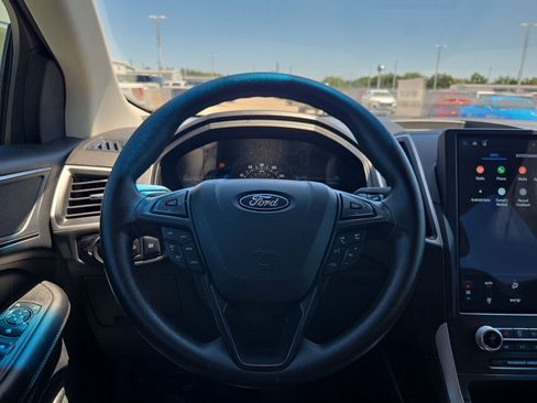 Used 2024 Ford Edge SE w/ Black Appearance Package AWD/4WD image 18