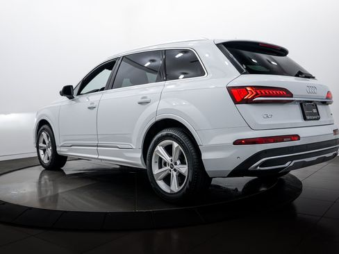 Certified 2023 Audi Q7 3.0T Premium w/ Convenience Package AWD/4WD image 5