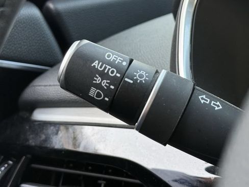 Used 2025 Acura MDX FWD image 20