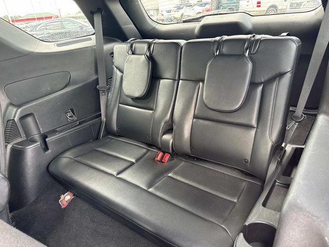 Used 2020 Ford Explorer XLT w/ Equipment Group 202A AWD/4WD image 18