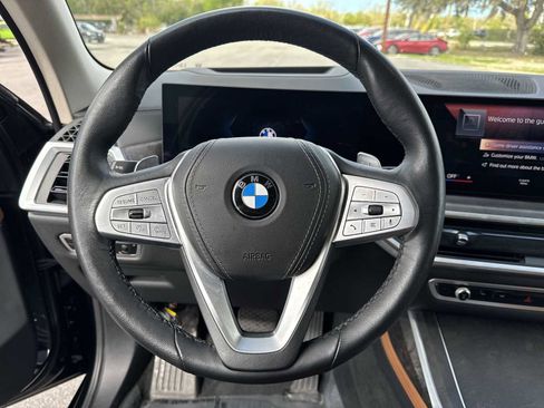 Used 2023 BMW X7 xDrive40i w/ Executive Package AWD/4WD image 30