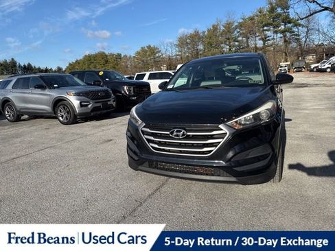 Used 2018 Hyundai Tucson SE image 2