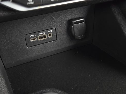 Certified 2021 Nissan Sentra SR FWD image 21