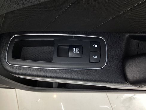 Used 2018 Dodge Charger SXT Plus image 38