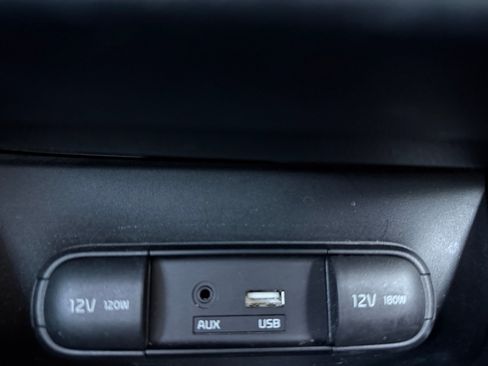 Used 2015 Kia Soul + image 31