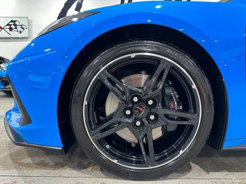 Used 2023 Chevrolet Corvette Stingray Premium Cpe w/ Z51 Performance Package RWD image 31