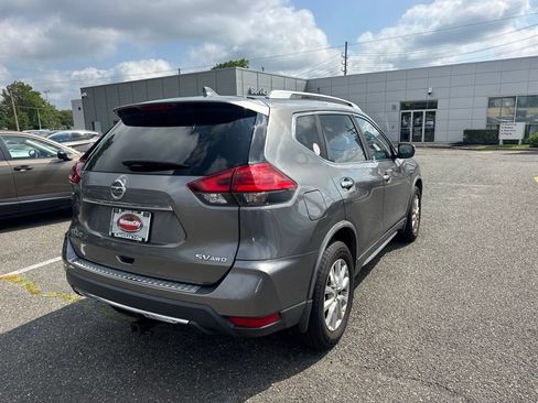 Used 2017 Nissan Rogue SV AWD/4WD image 5