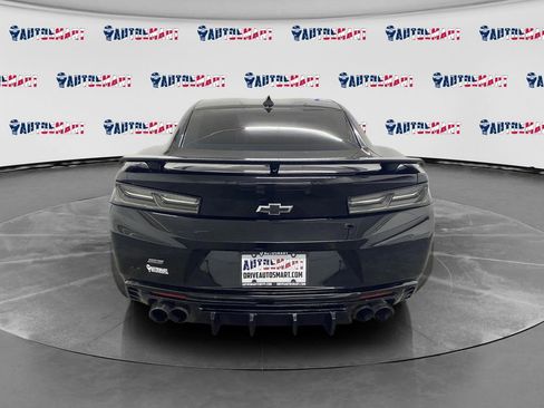 Used 2018 Chevrolet Camaro SS image 4