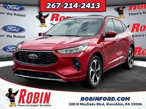 Certified 2023 Ford Escape ST-Line Select w/ Tech Pack #2 AWD/4WD image 3