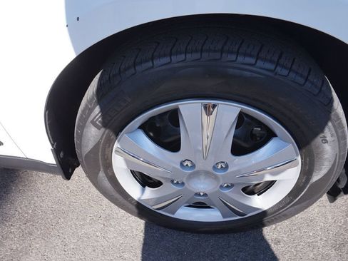 Used 2019 Ford Transit Connect XL FWD image 15