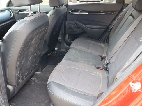Used 2021 Kia Seltos S FWD image 5
