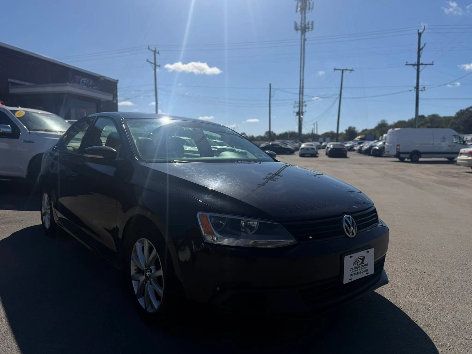 Used 2012 Volkswagen Jetta SE FWD image 3