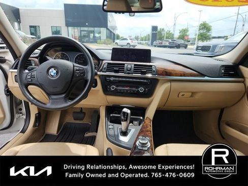 Used 2013 BMW 335i xDrive Sedan AWD/4WD image 11