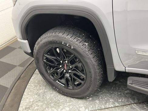 Used 2024 GMC Sierra 1500 Elevation w/ LPO, Elevation Black Package image 34