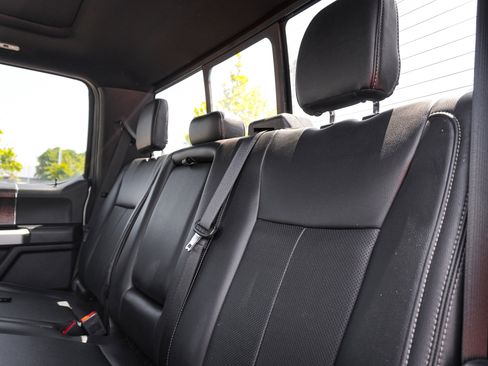 Used 2022 Ford F250 Lariat w/ Tremor Off-Road Package AWD/4WD image 32
